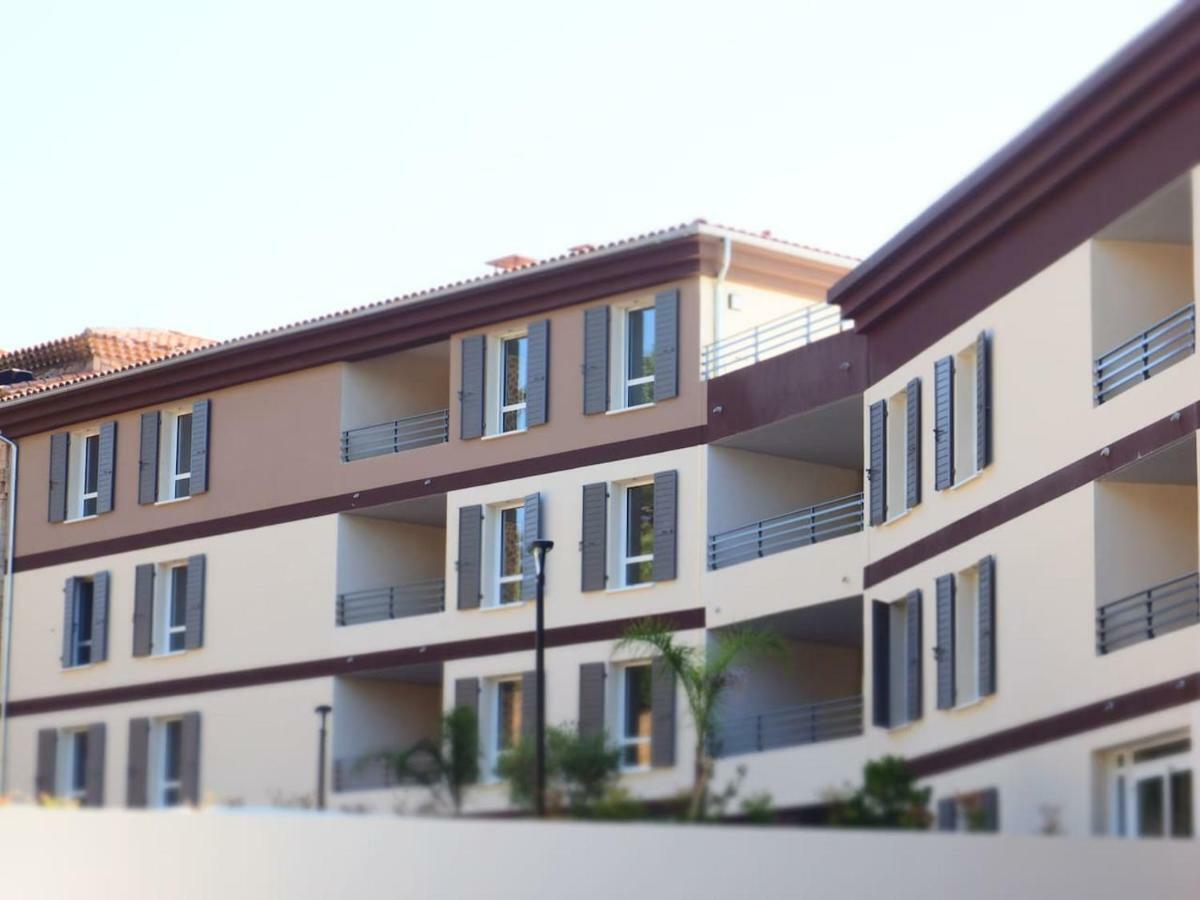 La Londe La Mer : Appartement Proche Plages & Vue Superbe Sur Les Iles D'Or La Londe-les-Maures Exterior foto